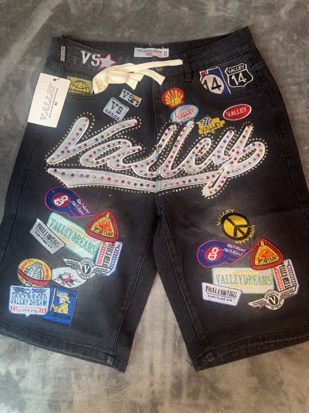 VALE Sports Division Valley Dreams Black Denim Patchwork Shorts Size 32